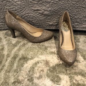 Vince Camuto champagne sparkling heels size 6